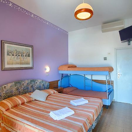 Hotel Meritime Bellaria-Igea Marina Bagian luar foto