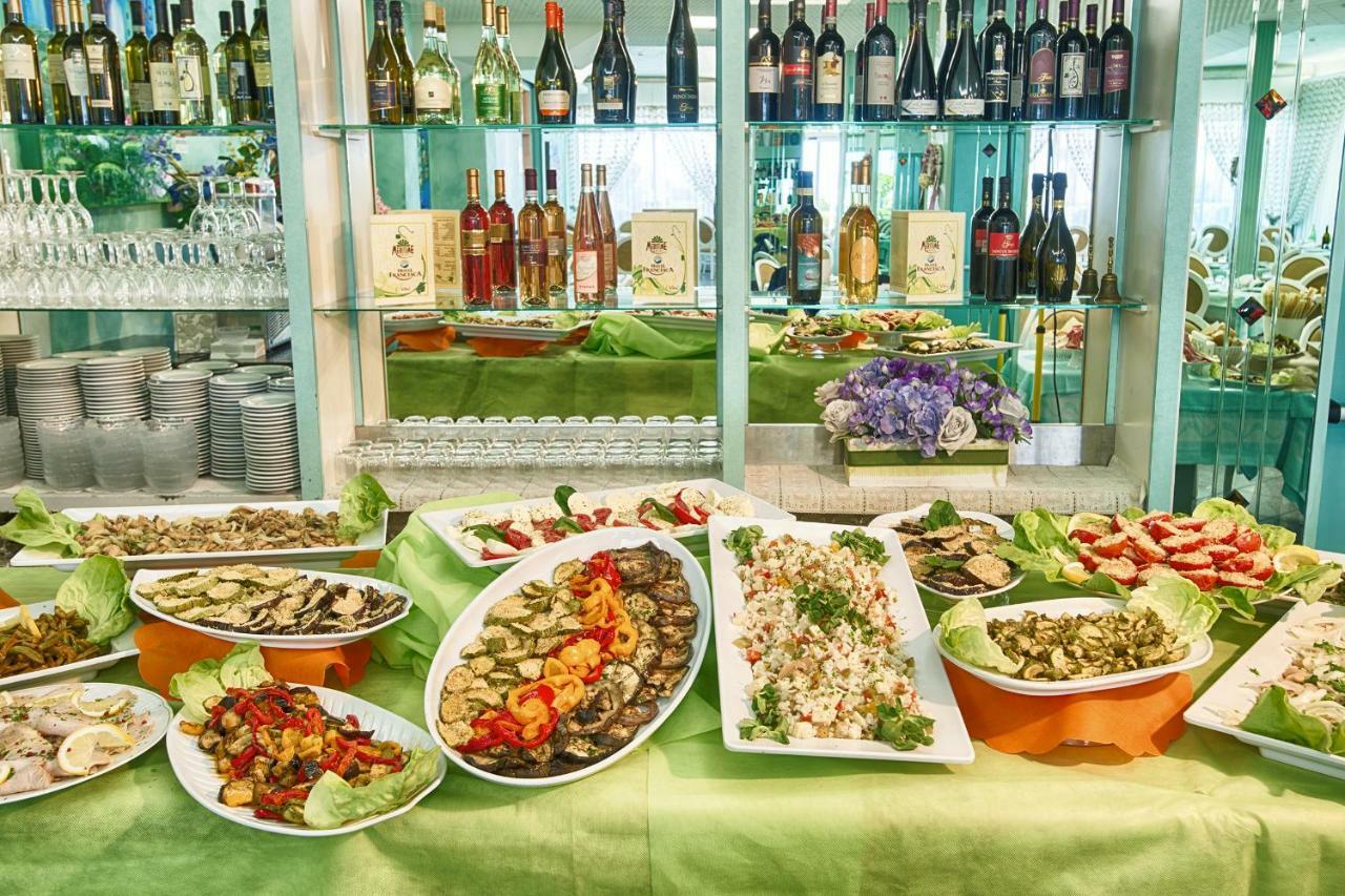 Hotel Meritime Bellaria-Igea Marina Bagian luar foto