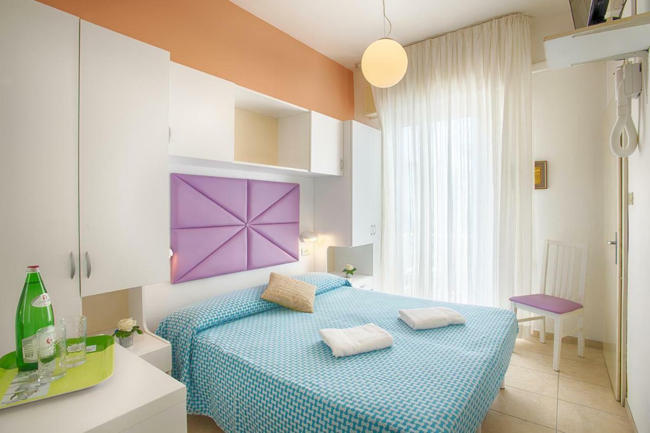 Hotel Meritime Bellaria-Igea Marina Bagian luar foto