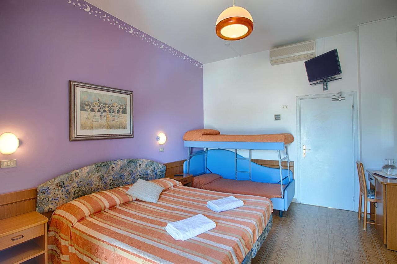 Hotel Meritime Bellaria-Igea Marina Bagian luar foto
